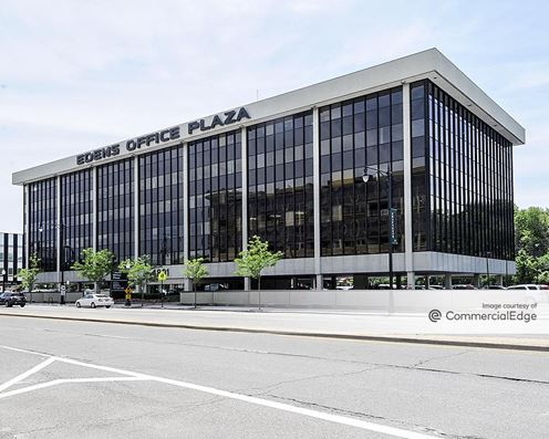 Edens Office Plaza