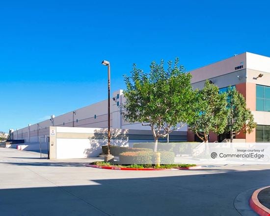 Arrow Center I