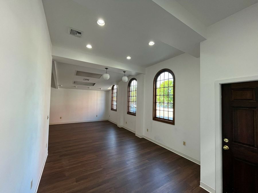 103 Main St