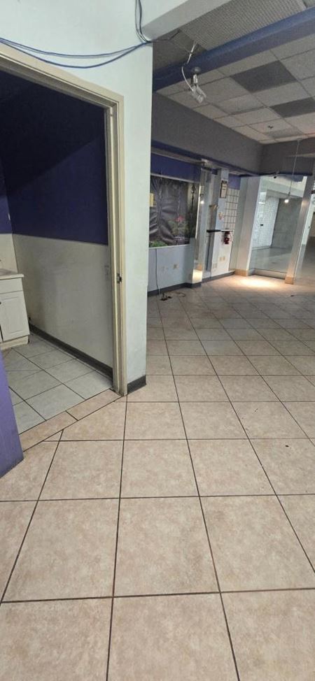 543      Space Photo Gallery 2