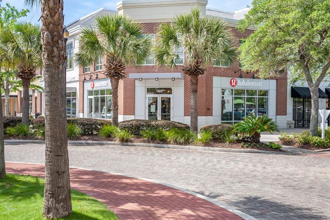 Mount Pleasant Towne Centre