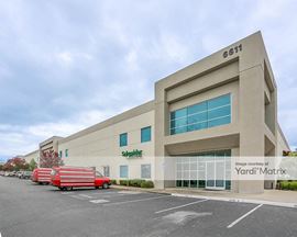 663 - Warehouse with fast throughput capability
