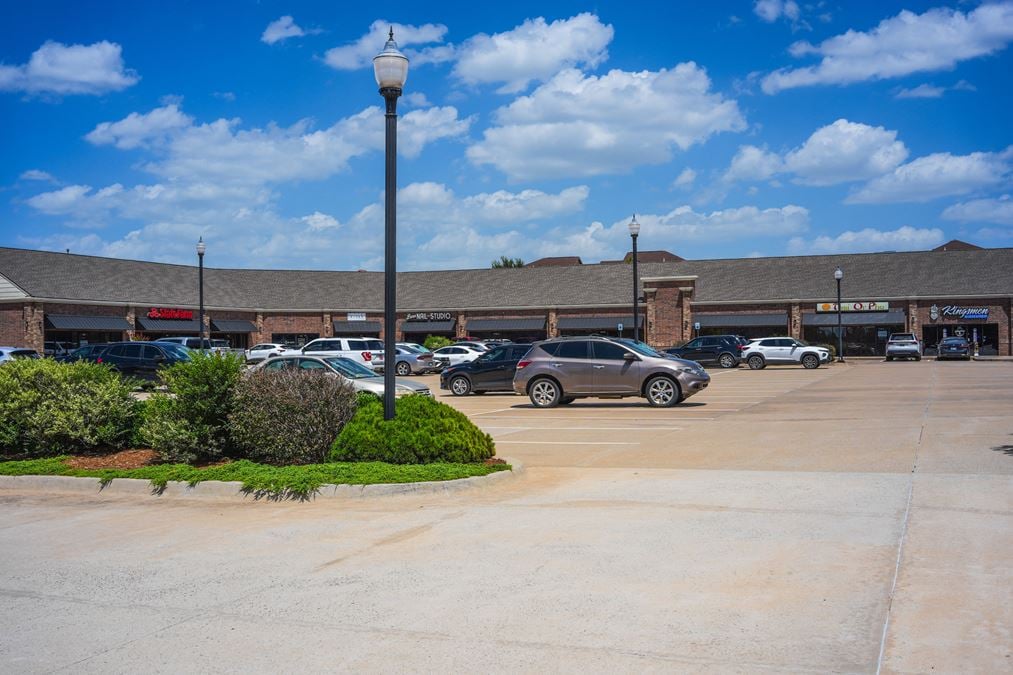 West Pointe Shoppes