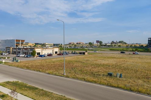 Flat commercial lot for sale