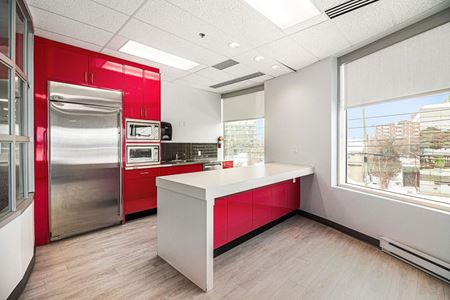 Suite 210A Space Photo Gallery 5