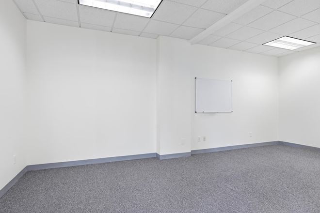 3,700sf Professional Office Suite for Lease in Rowley, MA