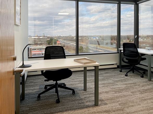 Regus - Westmont - Oakmont Plaza Drive