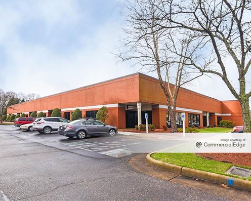 Thimble Shoals Business Center
