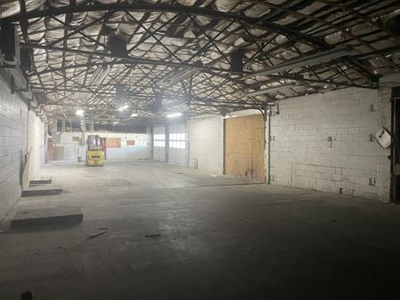 Photo of commercial space at 1502 Woodlawn Ave in Zanesville