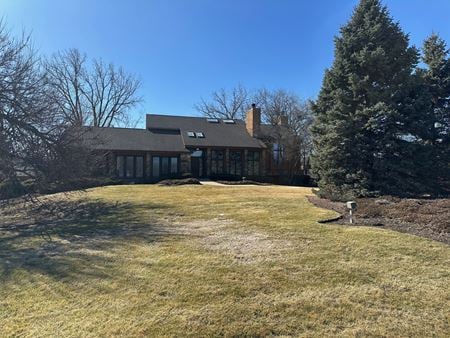 Office space for Sale at 500 East Roosevelt Rd in West Chicago