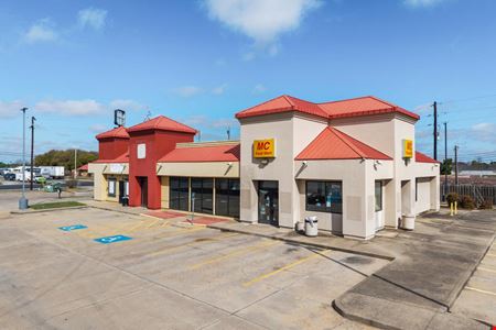 Retail space for Sale at 1721 S Mechanic St in El Campo