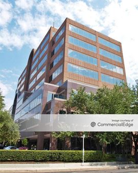 811 Barton Springs