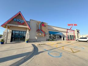 MAIZE ROAD RETAIL FOR LEASE