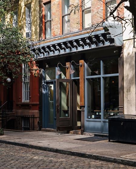 Retail space for Rent at 331 E 81st St in New York