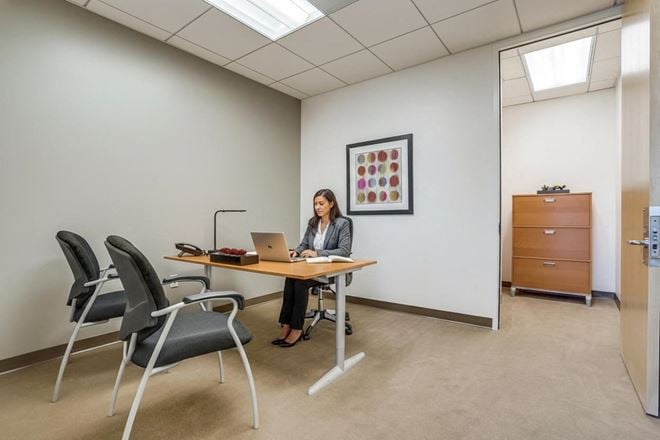 Barrister Executive Suites - Century Park Plaza