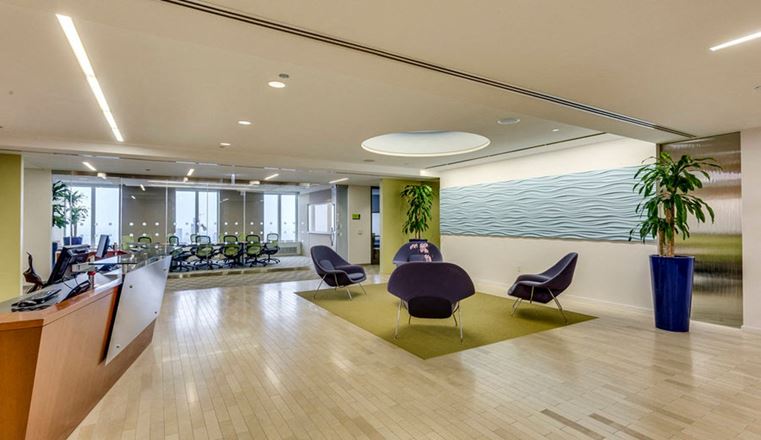 Carr Workplaces - AON Center Chicago