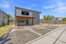 1120 E 52nd St