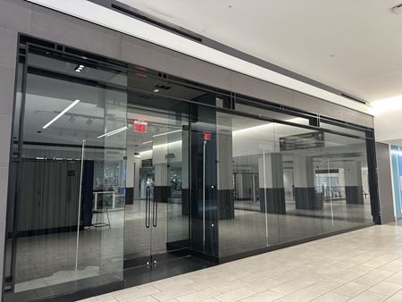 C070     Space Photo Gallery 3