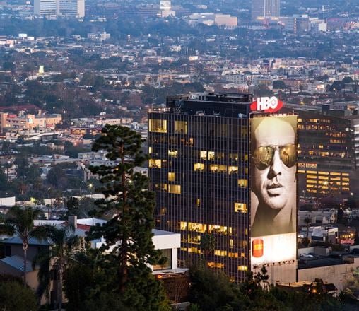 9000 W Sunset Blvd
