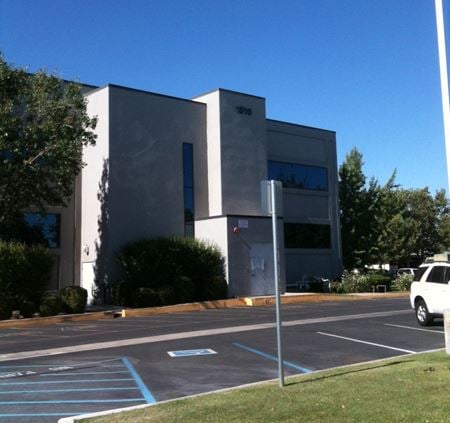 Photo of commercial space at 1510 E Herndon in Fresno