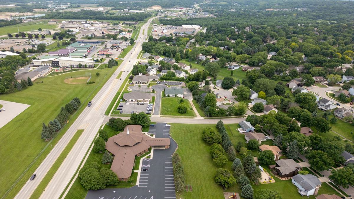 Bel Air Lane Land - For Lease