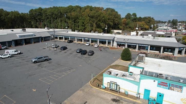 For Sale: Colony South Shopping Center