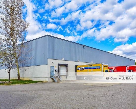 Harmon Cove - 550 Meadowlands Pkwy