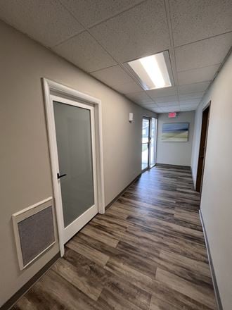 Wheaton Oaks Professional Building