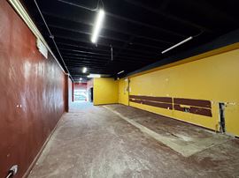 1,600 SF | 566 7th Avenue | Vented Stand Alone Retail Space for Lease