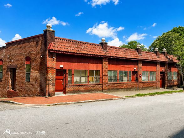 Unique Triplex in O4W Neighborhood (Atlanta)