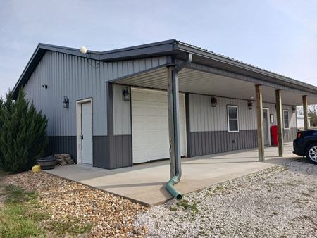 Unassigned space for Sale at 2667 Nw Hwy 7 in Clinton