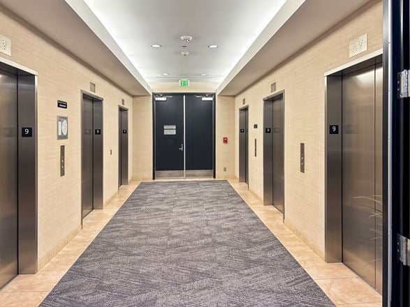 CA, Oxnard - Topa Financial Plaza