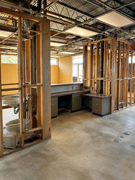3,760 SF Commercial Building | Sale or Lease