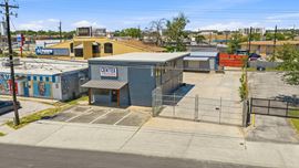 1120 E 52nd St