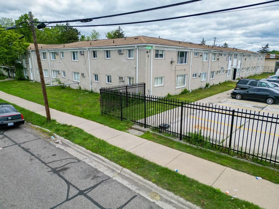Courtyard Apartments