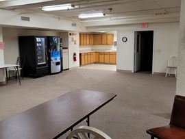 553 W Tuscarawas Ave