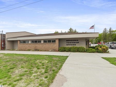 Retail space for Sale at 1020 Michigan Ave in Benzonia