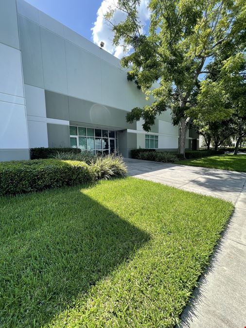 Central Florida Office/Flex For Lease