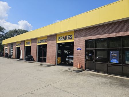 Photo of commercial space at 3943 Old Austell Rd in Powder Springs