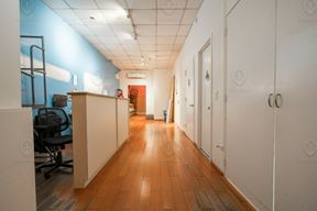 2,000 - 5,300 SF | 143 W 72nd St | 3 Floors of Office Space for Lease