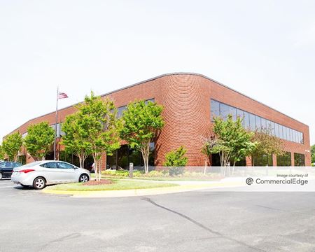Industrial space for Rent at 544 Herndon Pkwy in Herndon