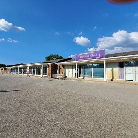 Photo of commercial space at 1700 State St in New Albany