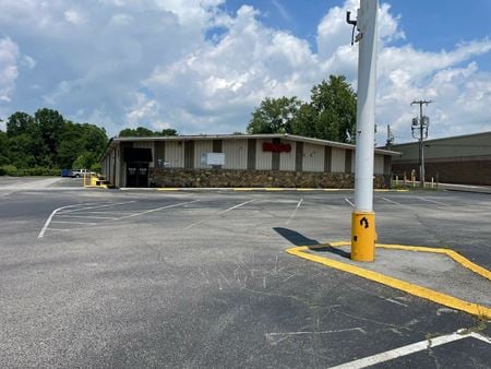 Photo of commercial space at 4529 Greenwood Rd in Louisville