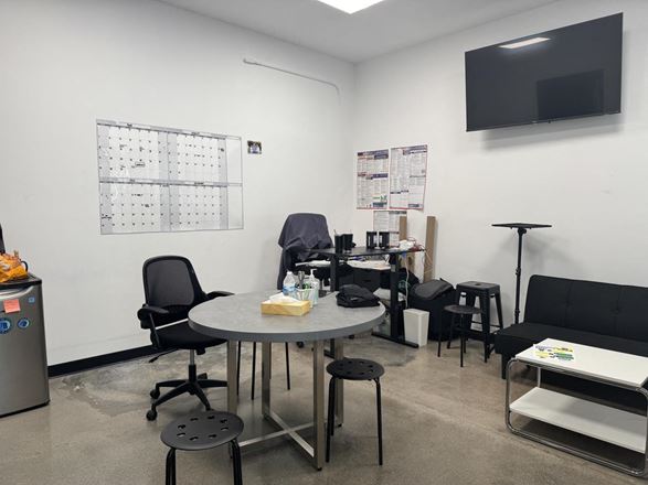 600 Lairport St Sublease