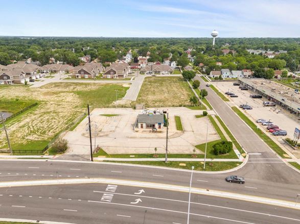 Land space for Sale at 800 irving park in Hanover Park