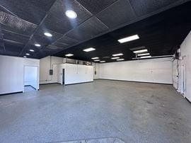 NEWLY RENOVATED FLEX WAREHOUSE
