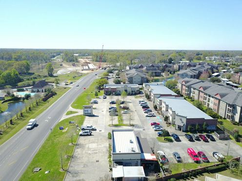 Grand Pointe Village Shopping Center