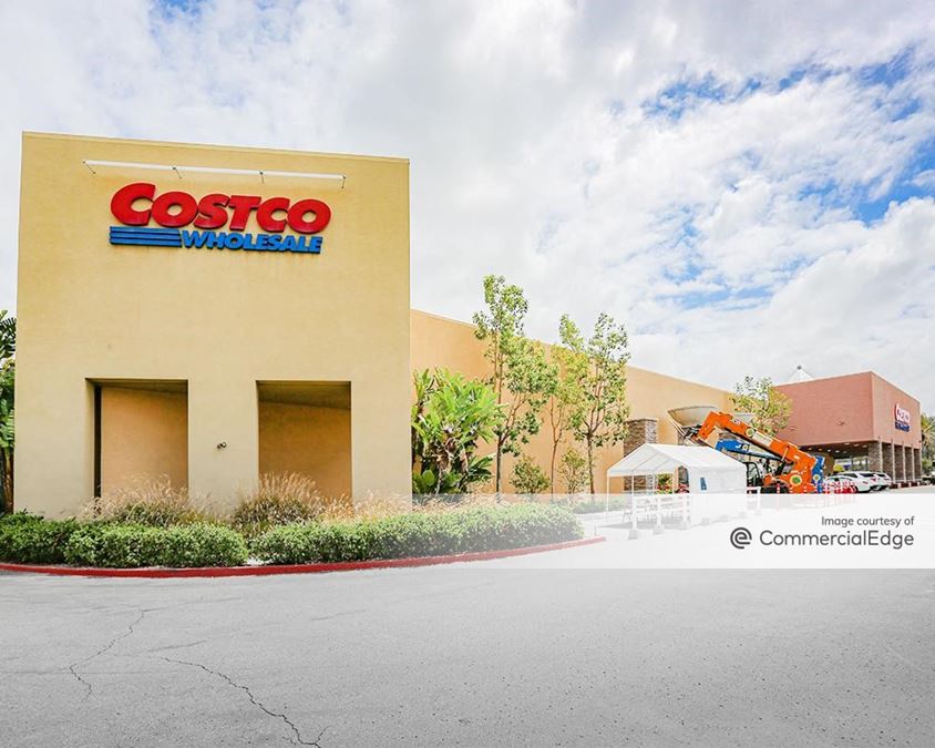 2345 Fenton Pkwy, San Diego Retail Space For Lease
