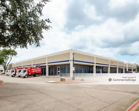 Industrial space for Rent at 13663 Jupiter Rd. in Dallas