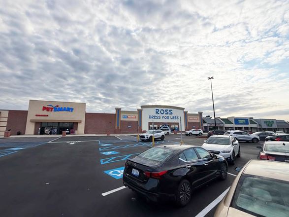 Indian Hills Plaza